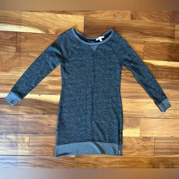 Banana Republic Grey Tunic Sweatshirt with Zipper Detail size XS - Picture 1 of 3